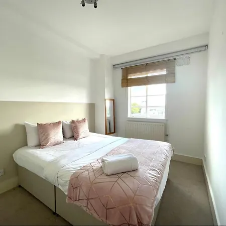 Hyde Park Paddington Apartment